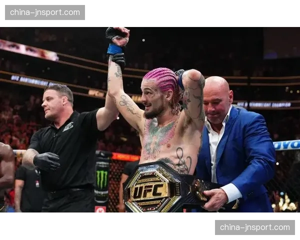 从替补到冠军挑战权：回顾肖恩·斯特里克land过去两年的逆袭之路